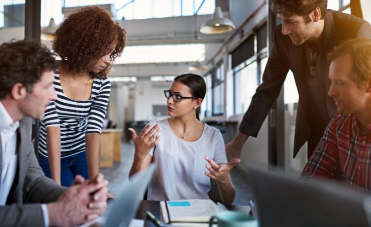 Comment un Logiciel de Gestion Peut Aider Votre Association